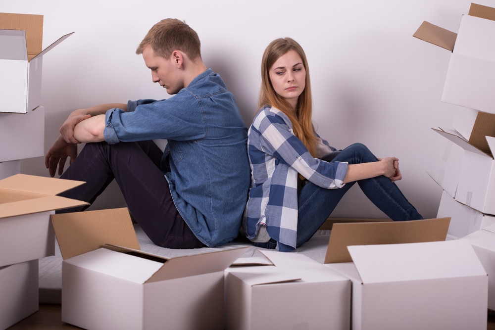 Stay or Go: When Is the Right Time to Move Out in a Divorce?